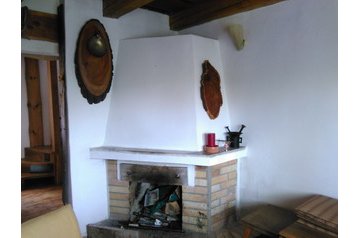 Słowacja Chata Zvolenská priehrada, Zewnątrz